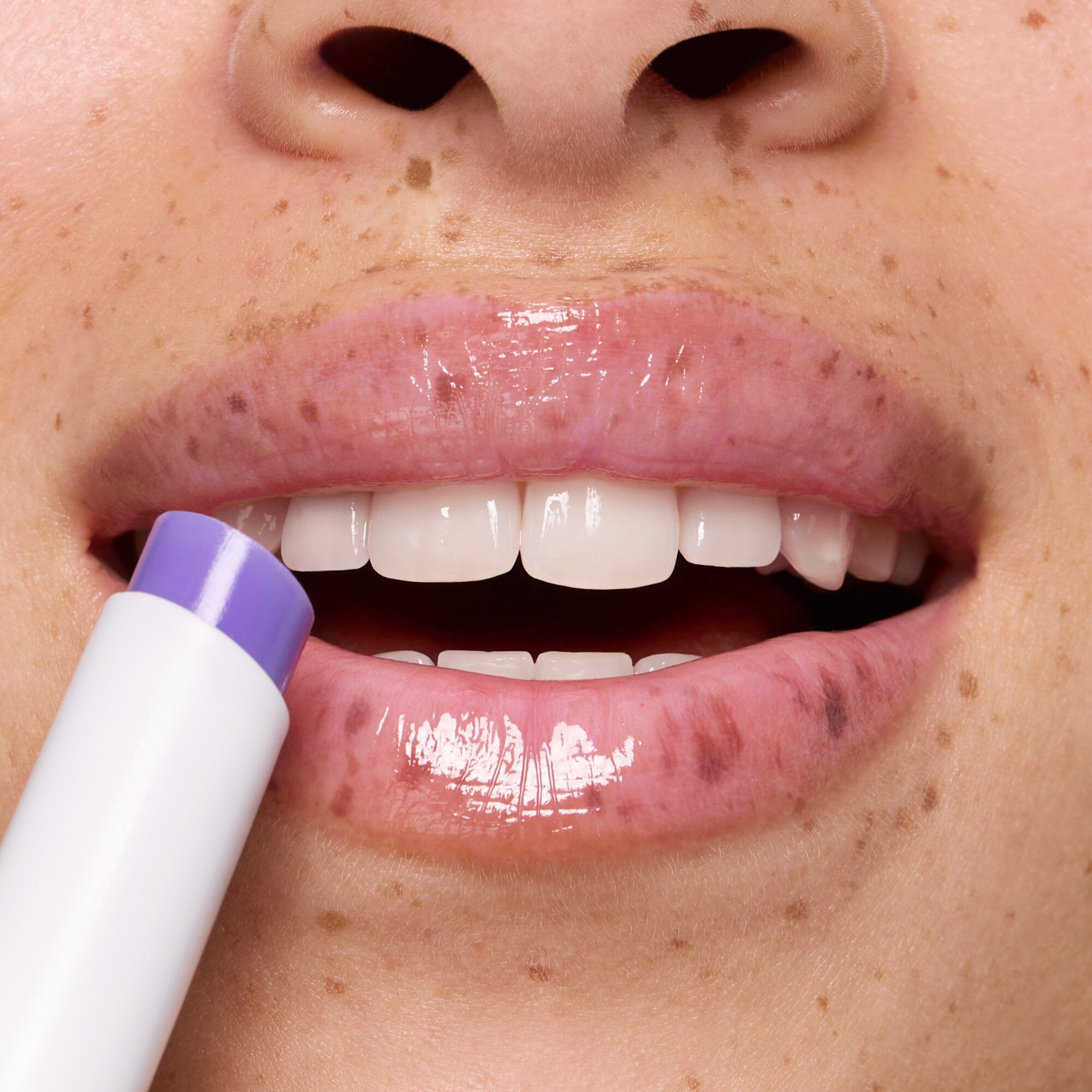 essence Juicy Bomb Glossy Butter Balm, 03 Time To Pitaya - Image 39