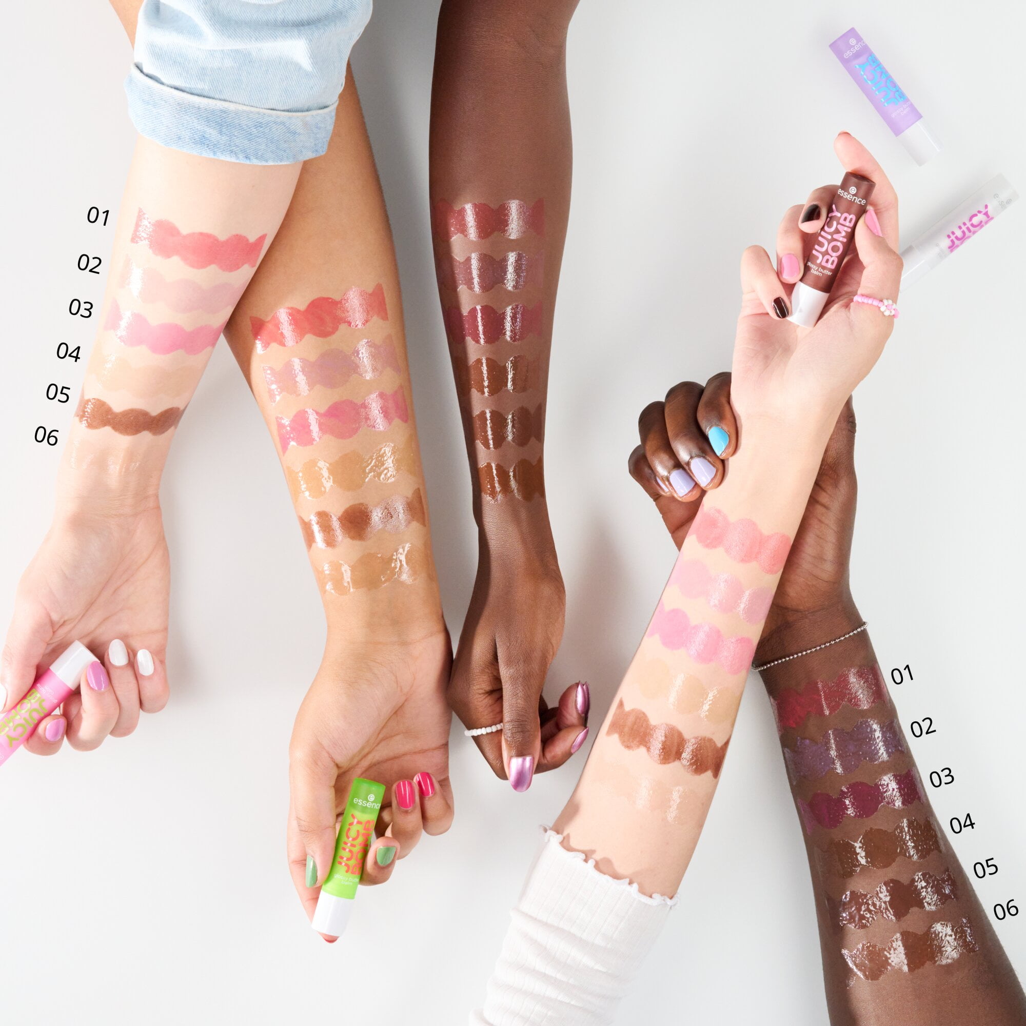 essence Juicy Bomb Glossy Butter Balm, 02 So Berry Cute - Image 9